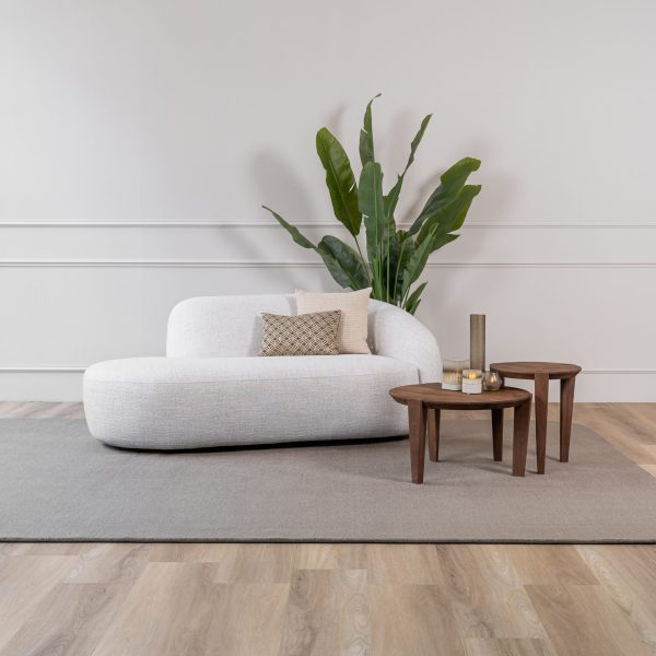 Lenny Lazy is a laid-back lounge piece with a solid seat and supportive backrest in a popular light color.